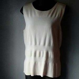 Judith Hart collection XL sleepless cream blouse